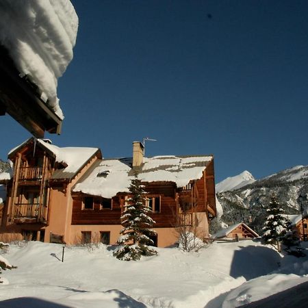 Le Leyrier Hameau Des Chazals Nevache Hautes Alpes Bagian luar foto